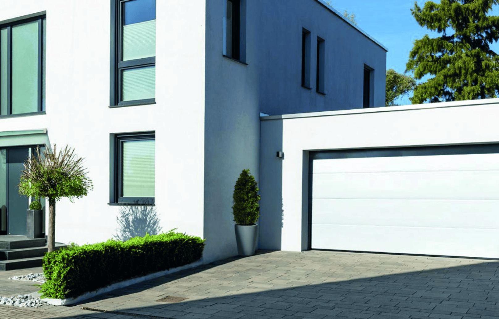 Immagine di una porta sezionale